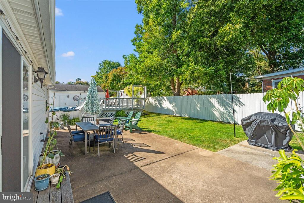 2605 PHILLIPS DRIVE