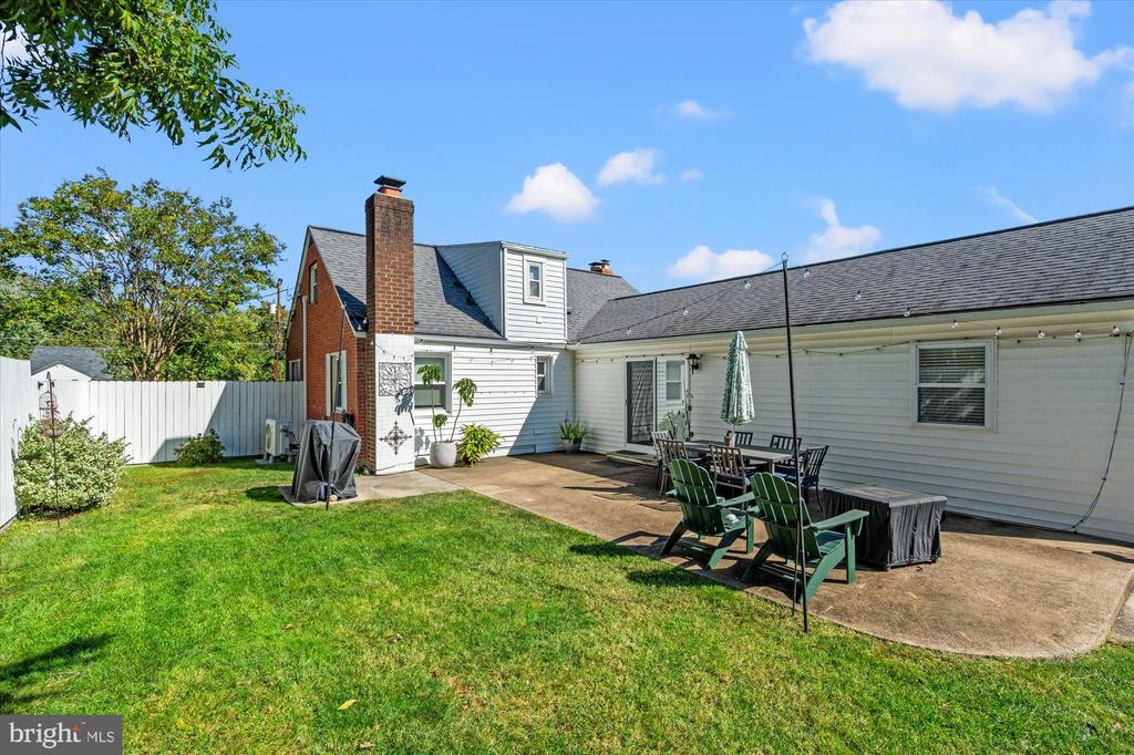2605 PHILLIPS DRIVE