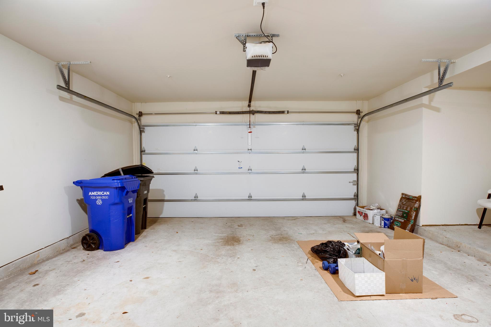 7025 LITTLE LEAF LINDEN LANE