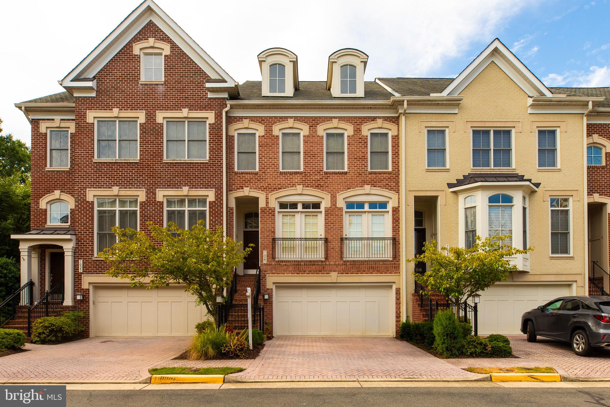 7025 LITTLE LEAF LINDEN LANE