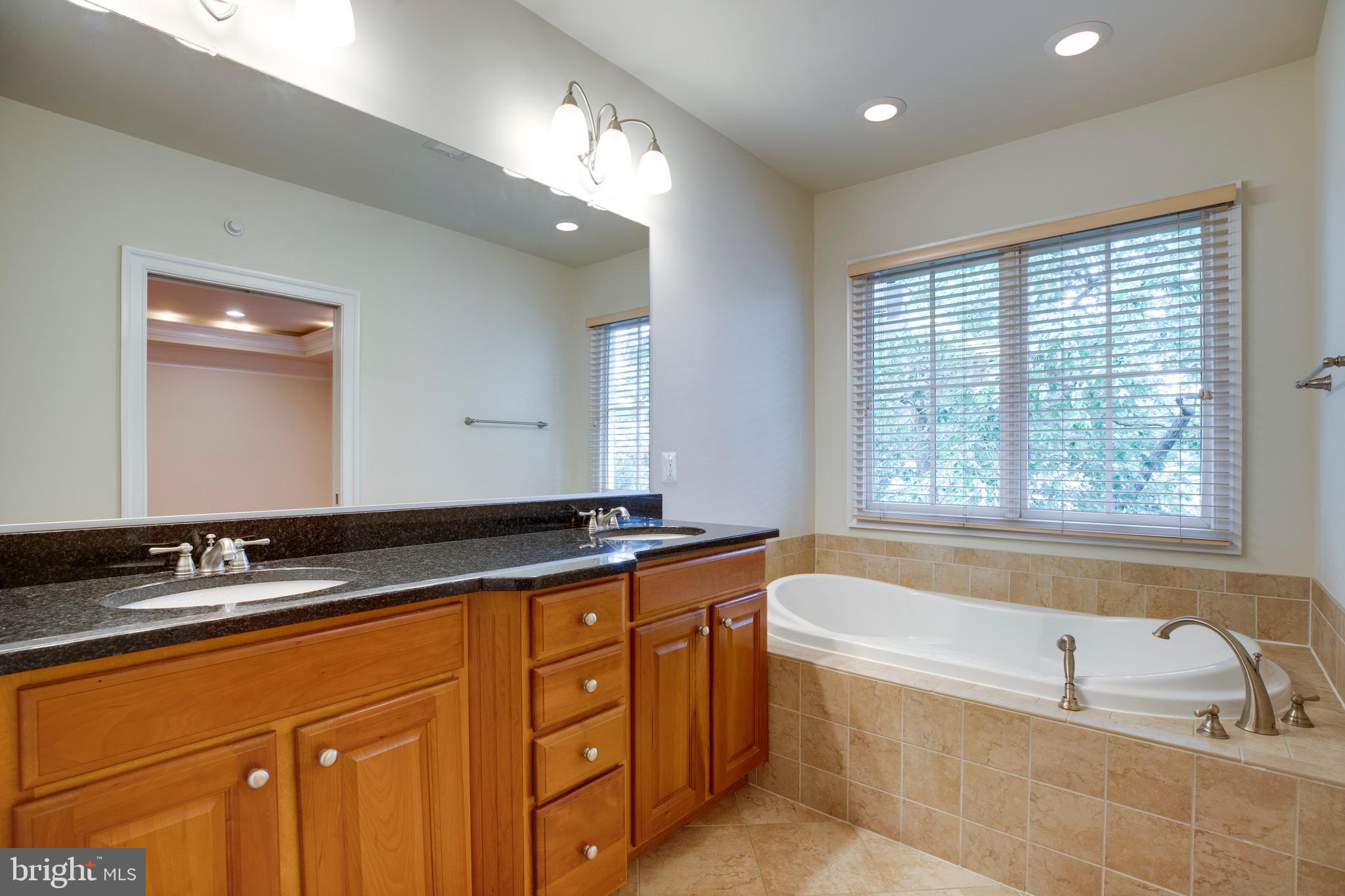 7025 LITTLE LEAF LINDEN LANE