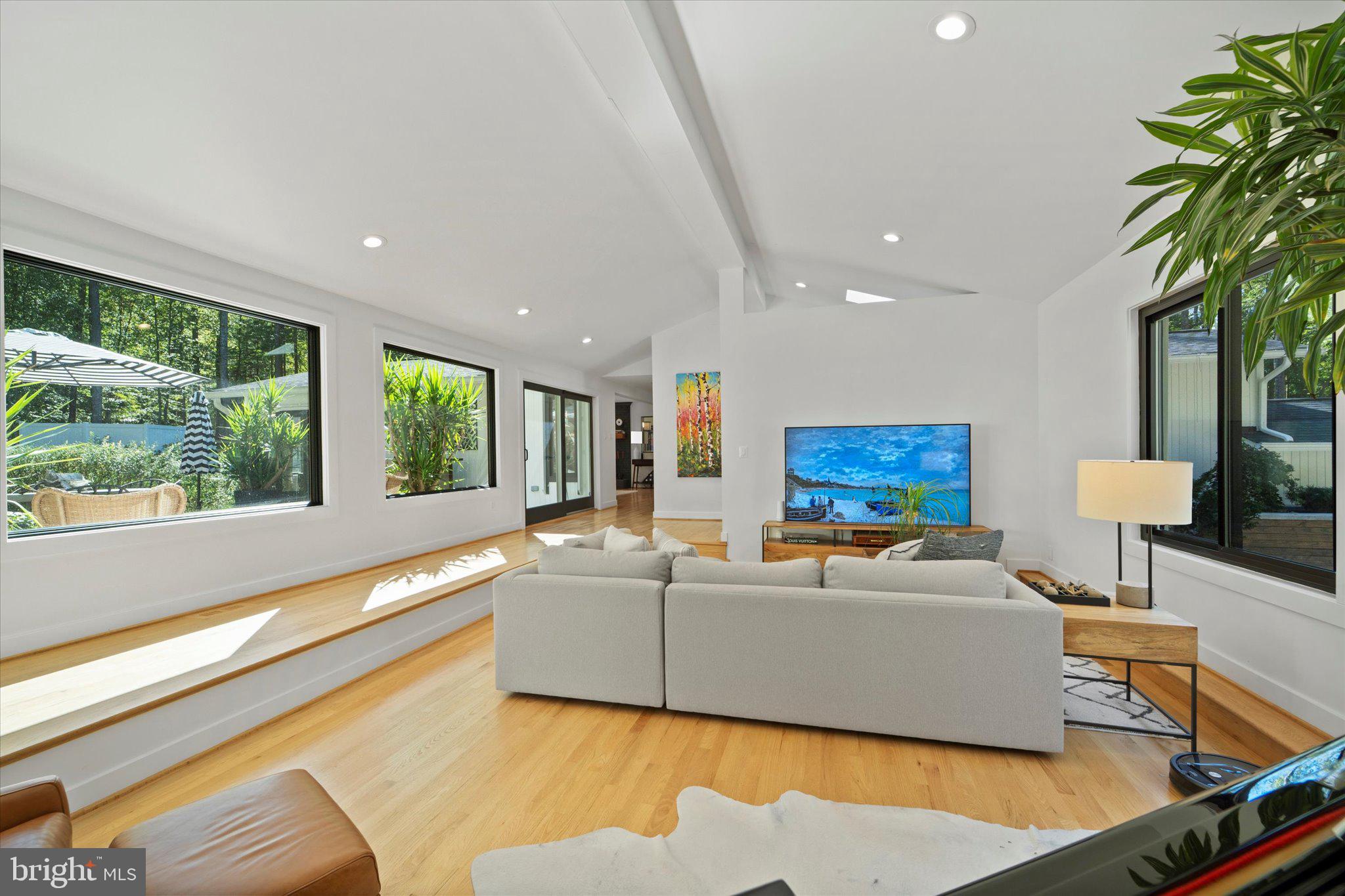 7511 WILLOWBROOK ROAD