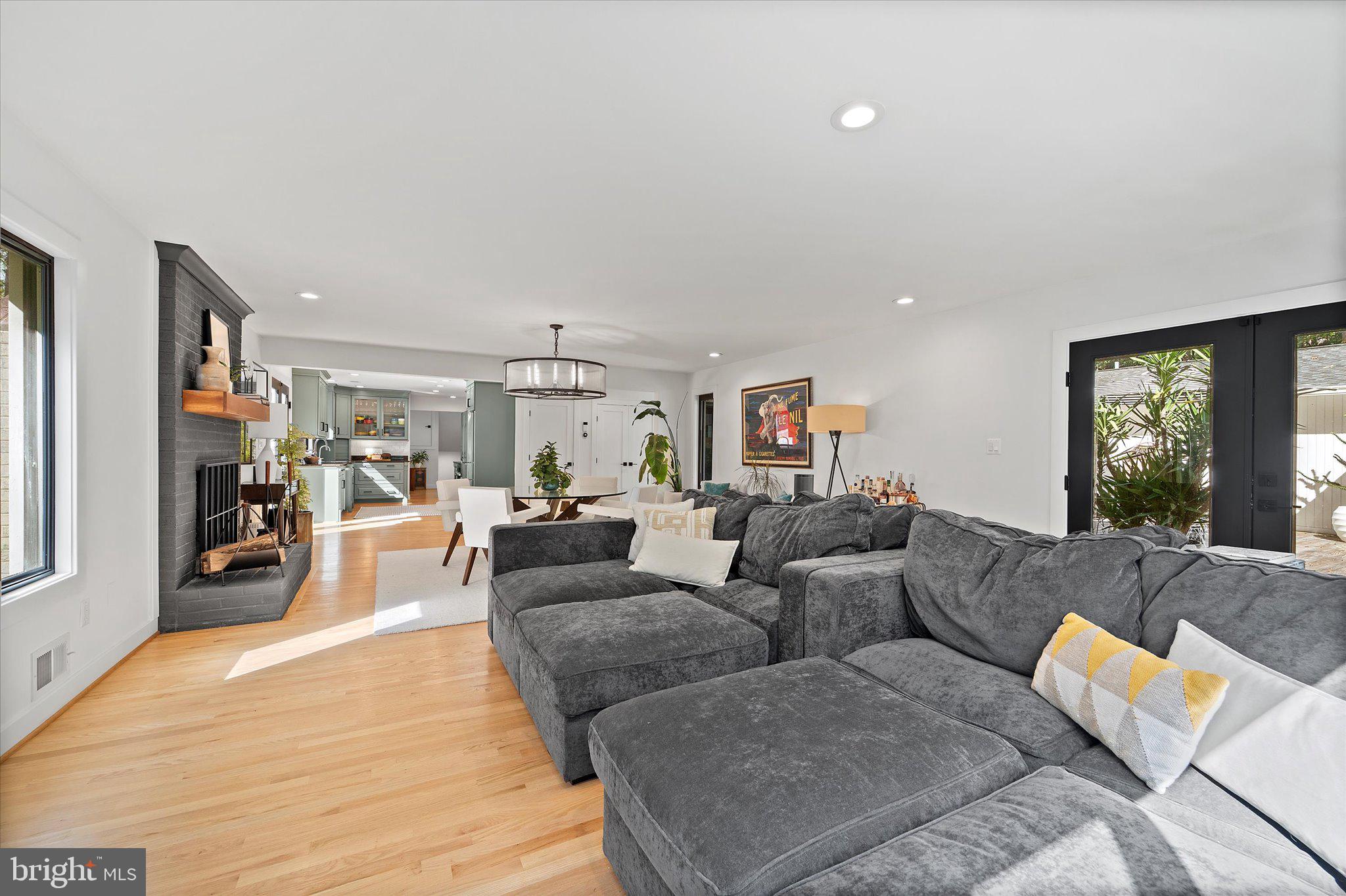 7511 WILLOWBROOK ROAD