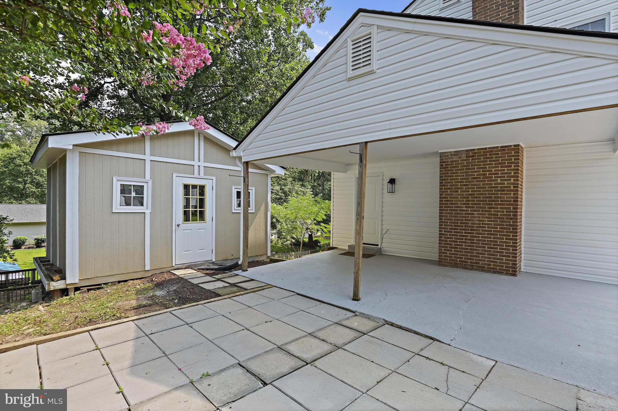 9060 BROOK FORD ROAD