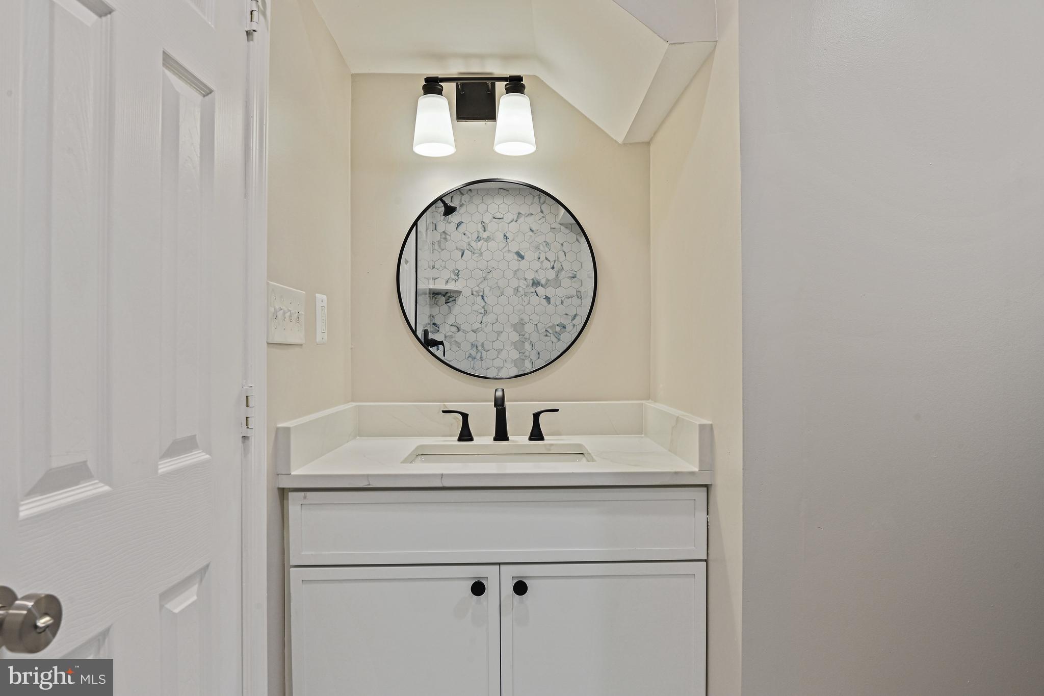 9060 BROOK FORD ROAD