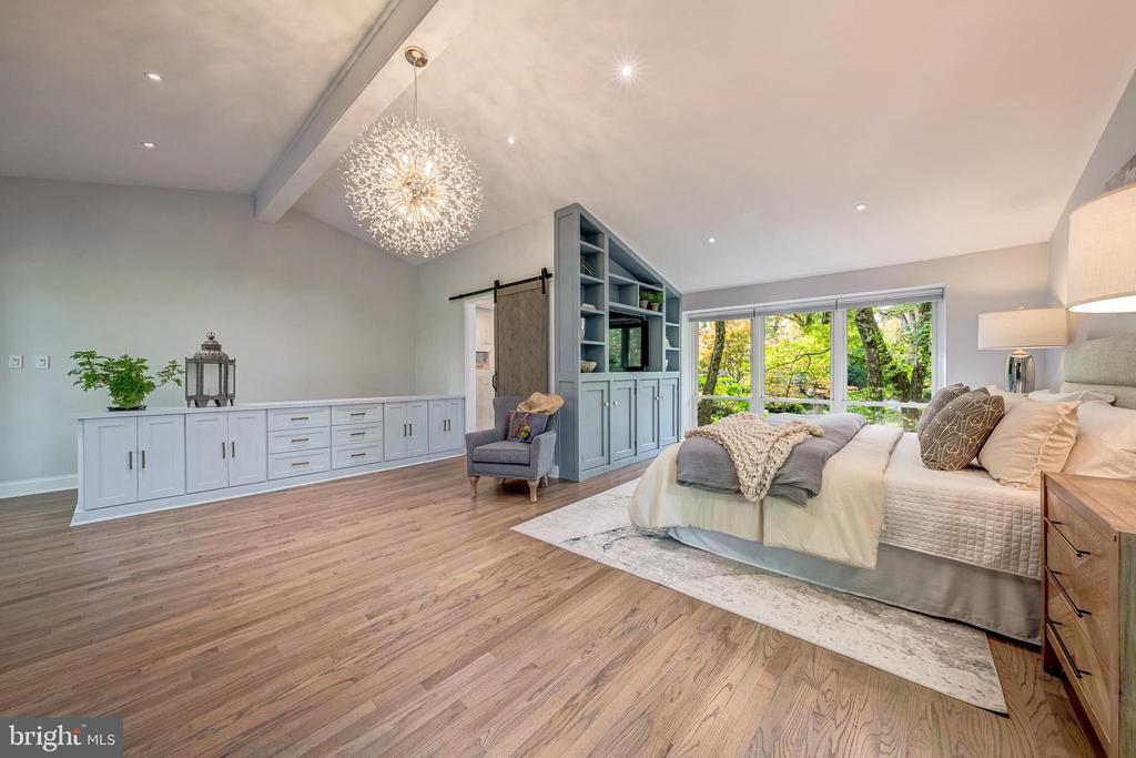 11464 ORCHARD LANE