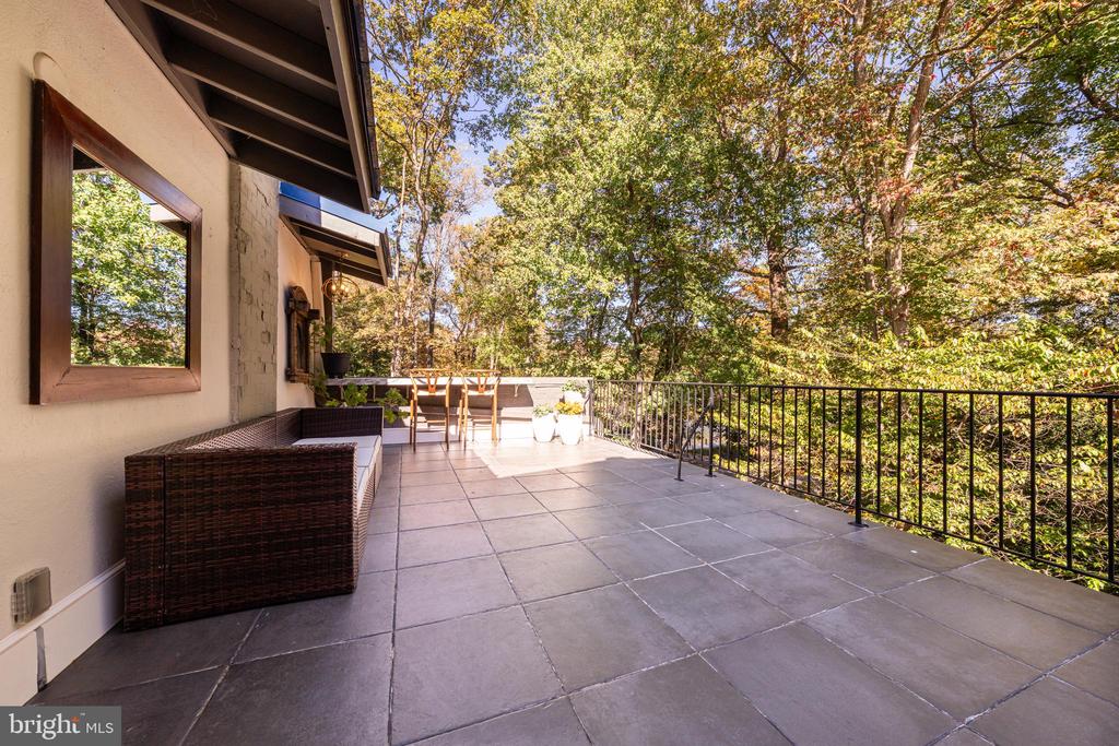 11464 ORCHARD LANE