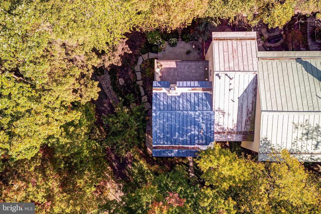 11464 ORCHARD LANE