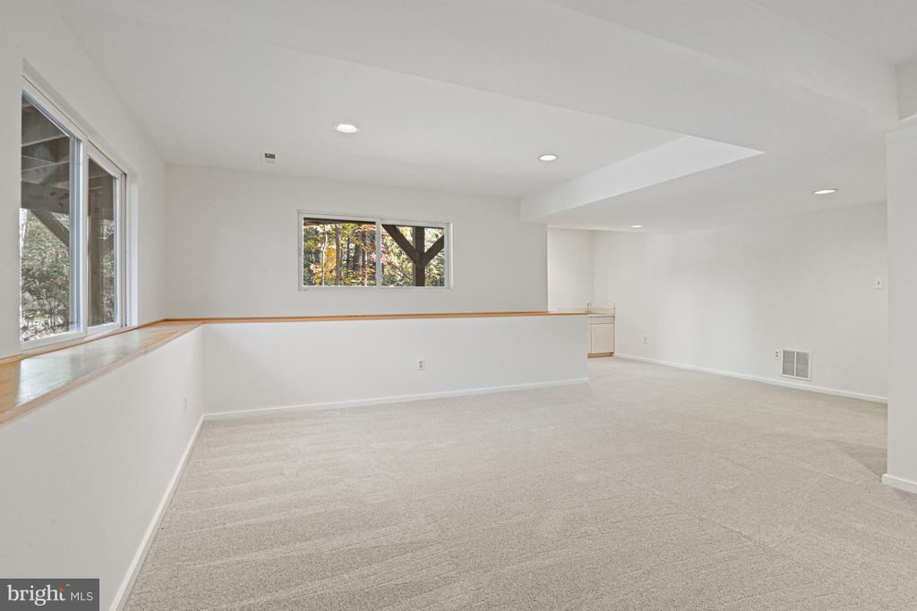 11504 TURNBRIDGE LANE