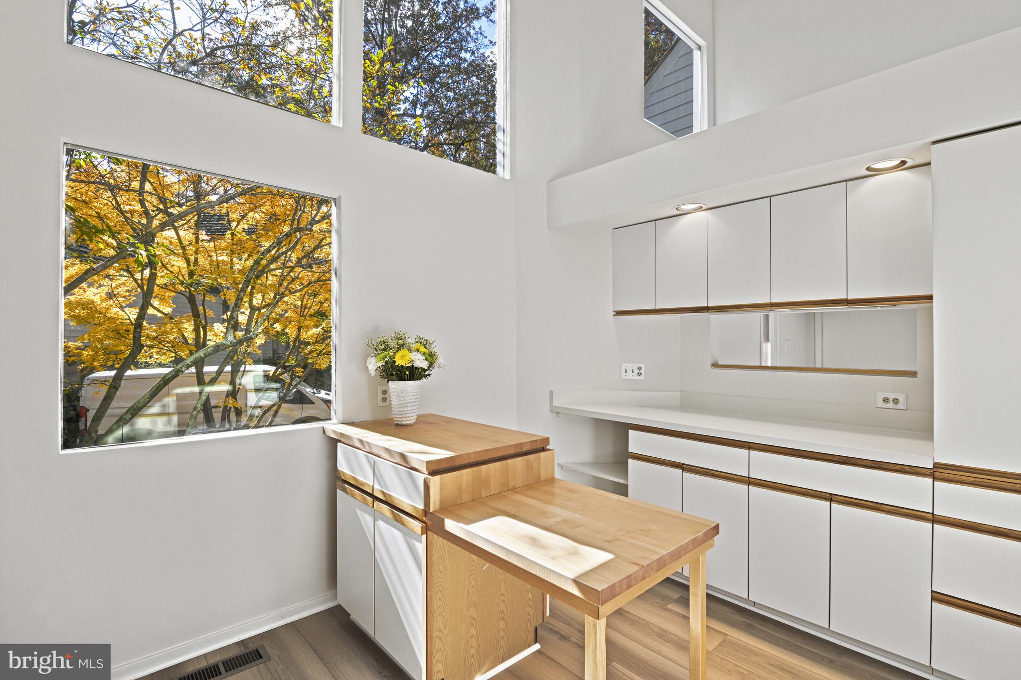 11504 TURNBRIDGE LANE