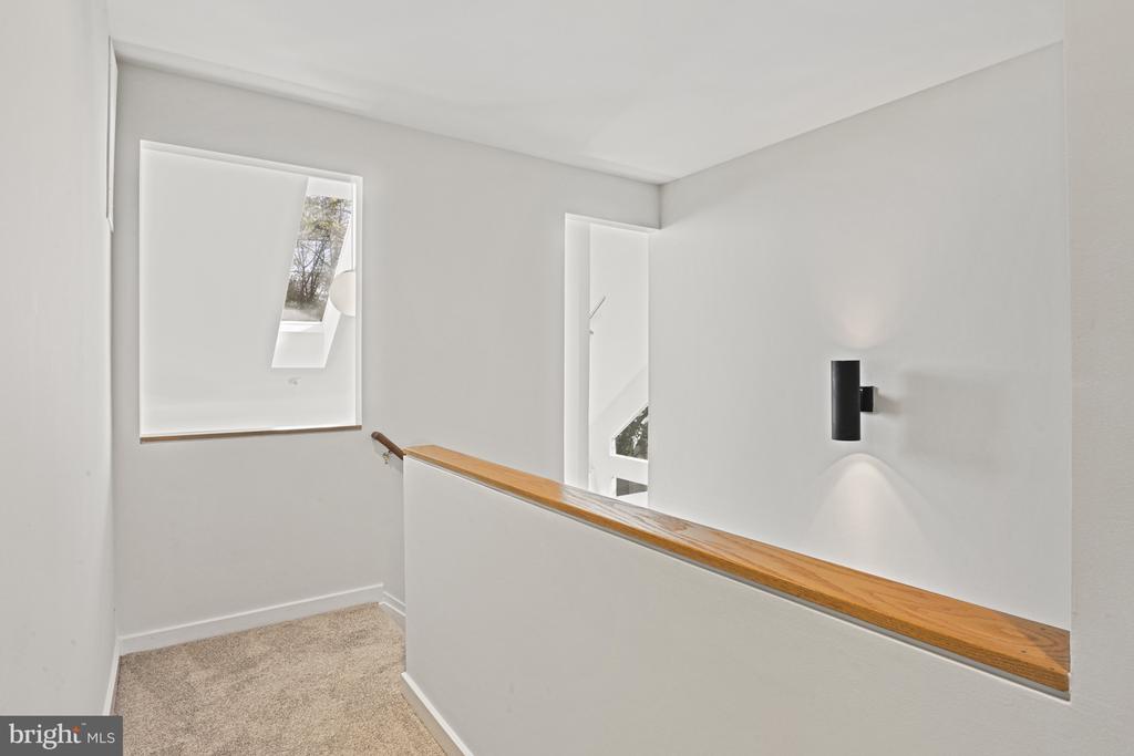 11504 TURNBRIDGE LANE