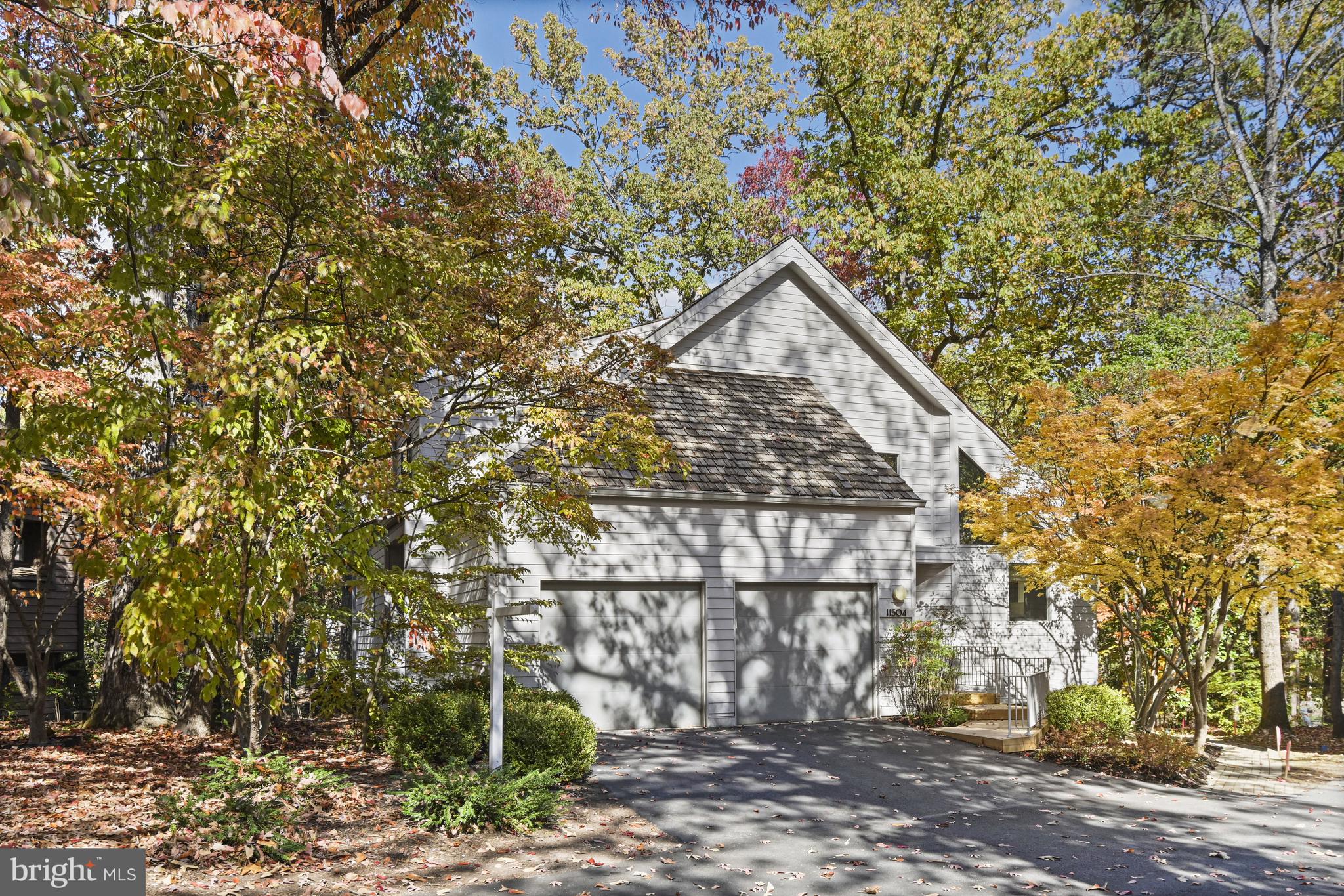 11504 TURNBRIDGE LANE