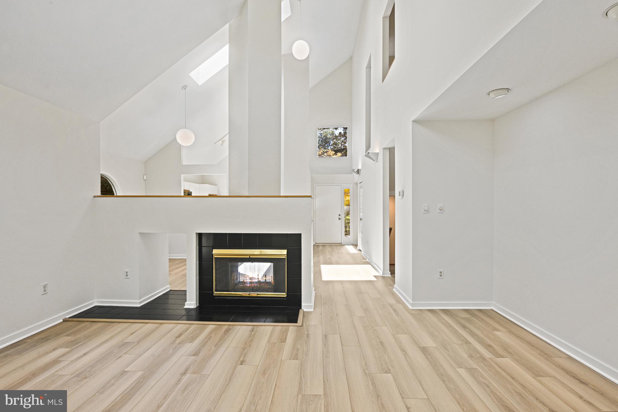 11504 TURNBRIDGE LANE