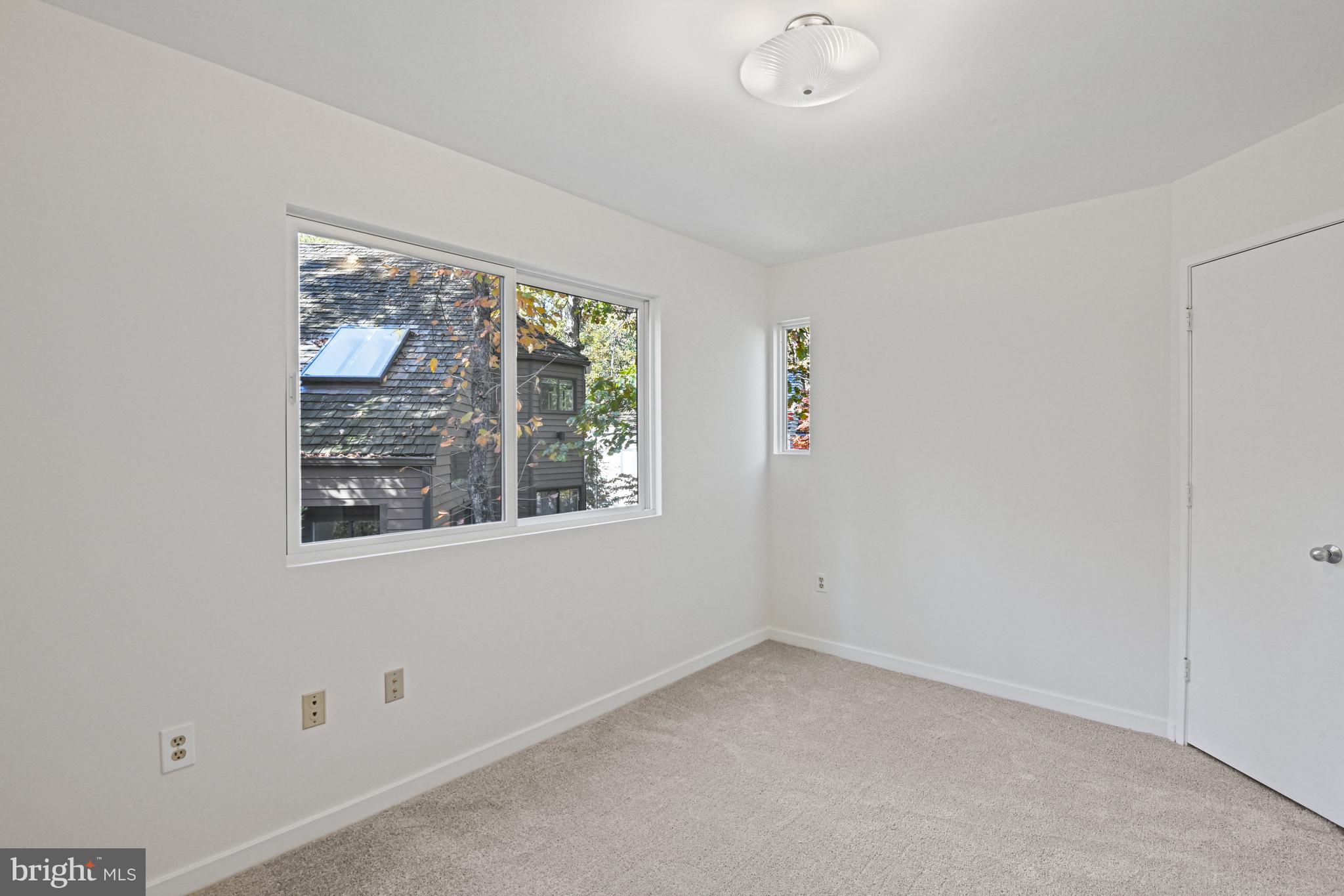 11504 TURNBRIDGE LANE