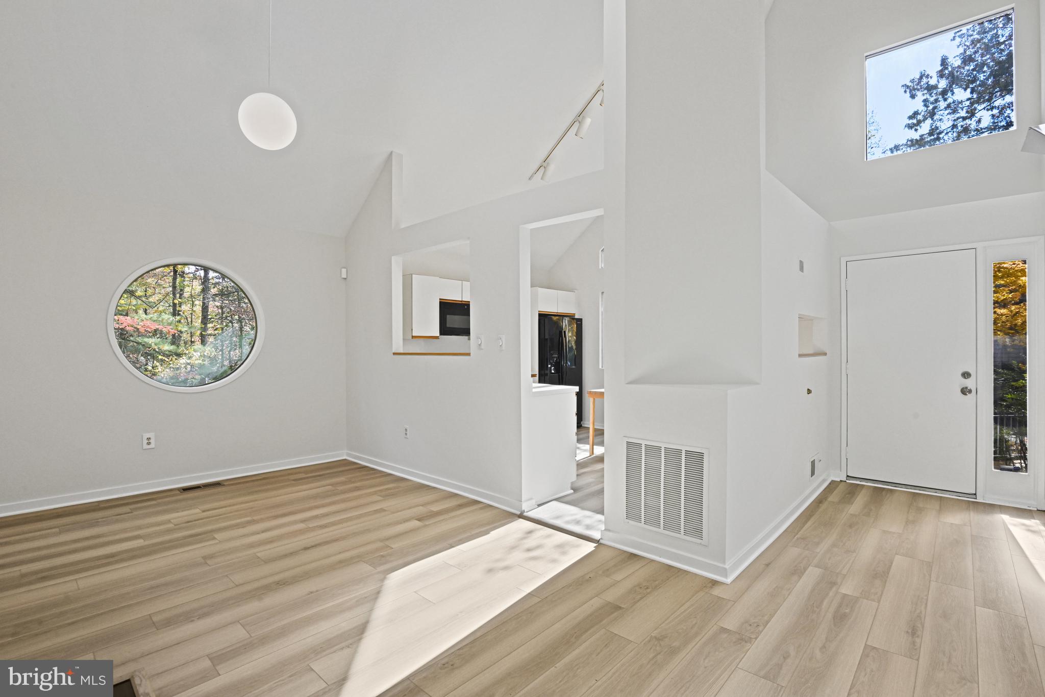 11504 TURNBRIDGE LANE