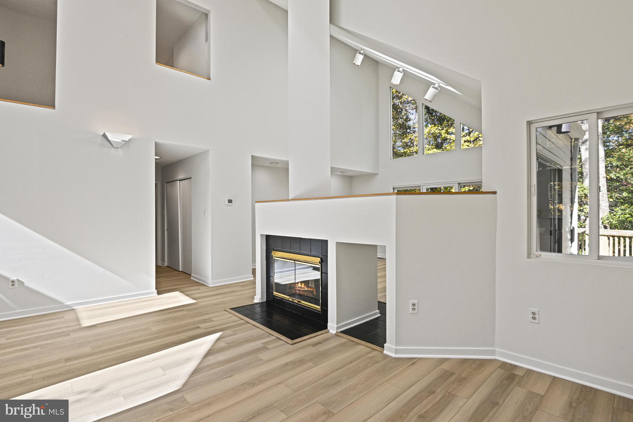 11504 TURNBRIDGE LANE