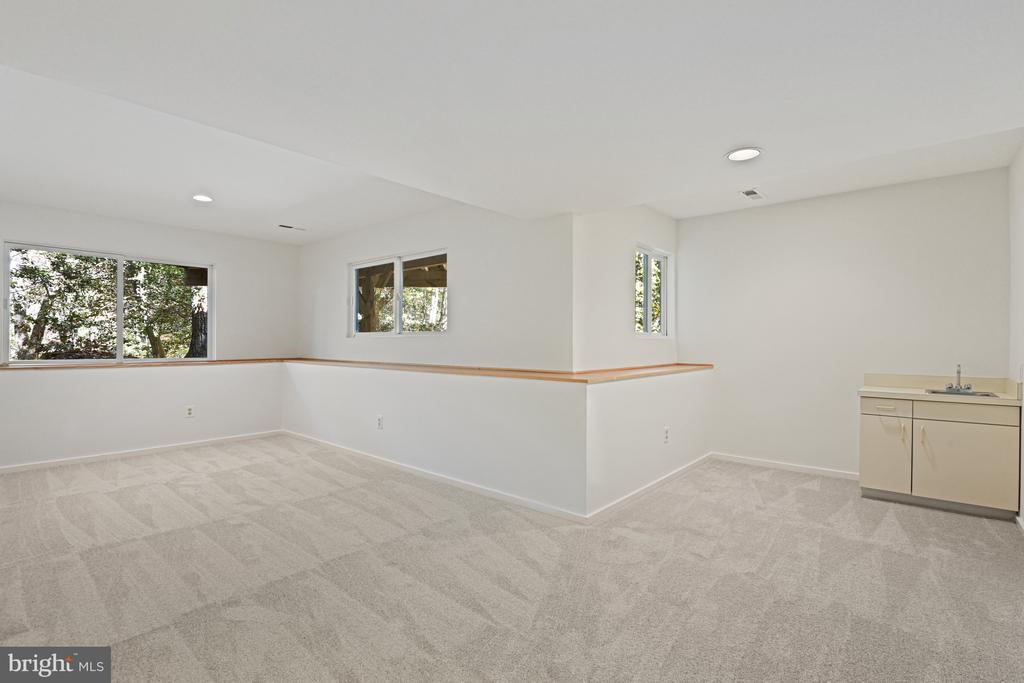 11504 TURNBRIDGE LANE