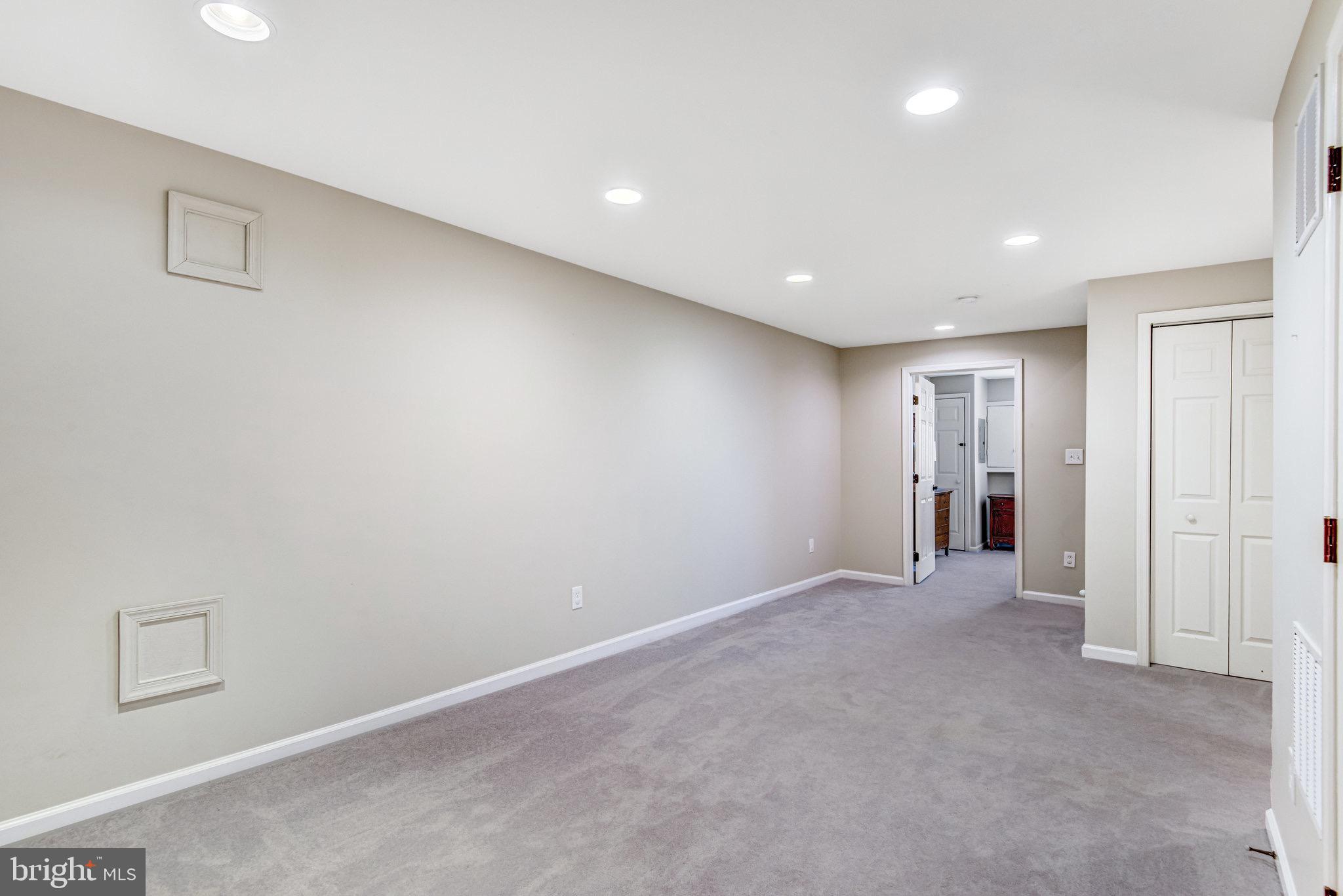 15277 SURREY HOUSE WAY