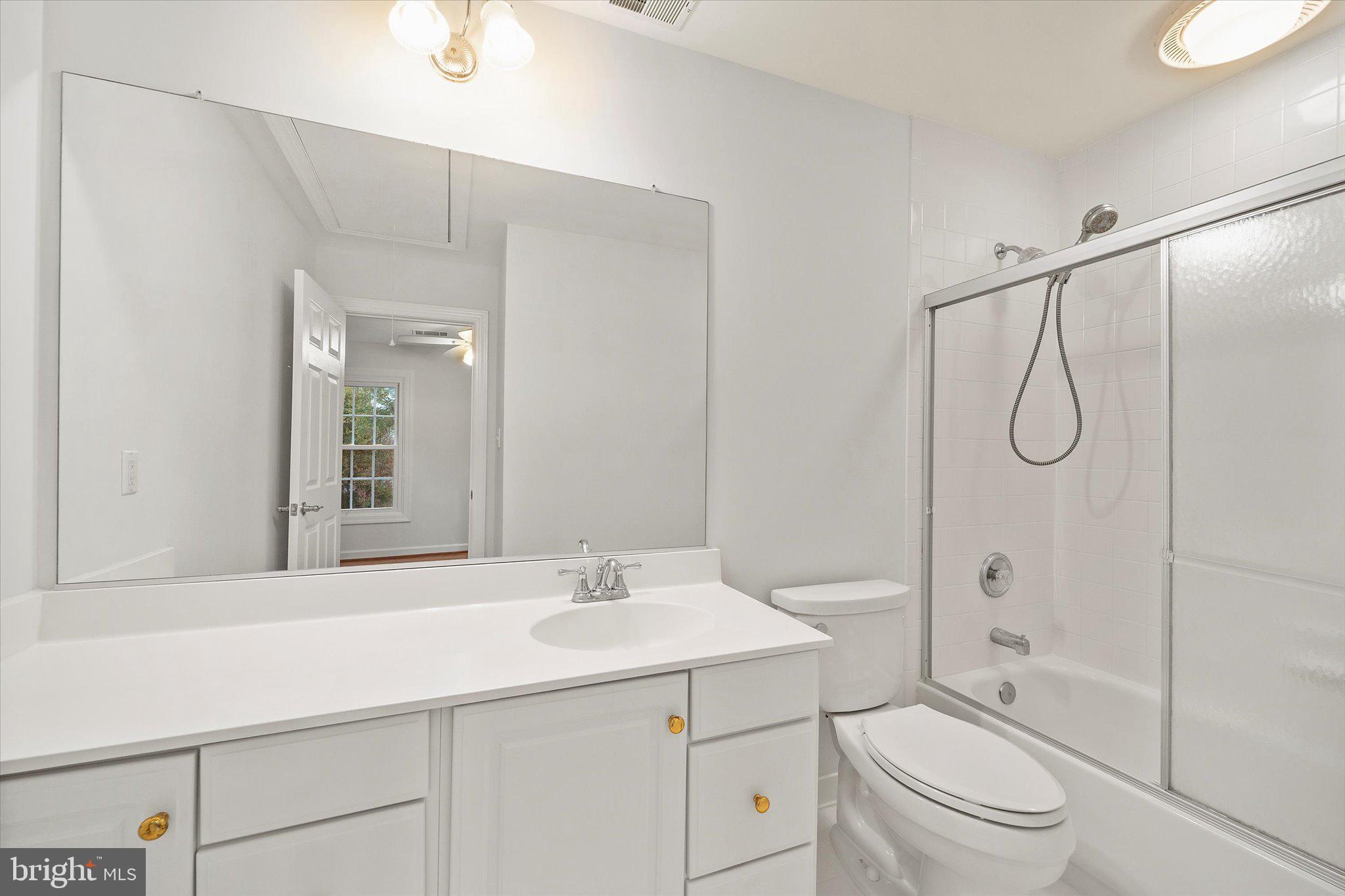 5495 ROCKPOINTE DRIVE