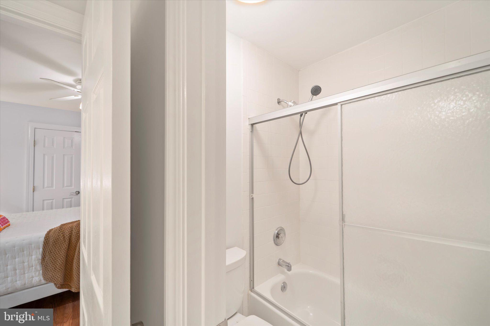 5495 ROCKPOINTE DRIVE