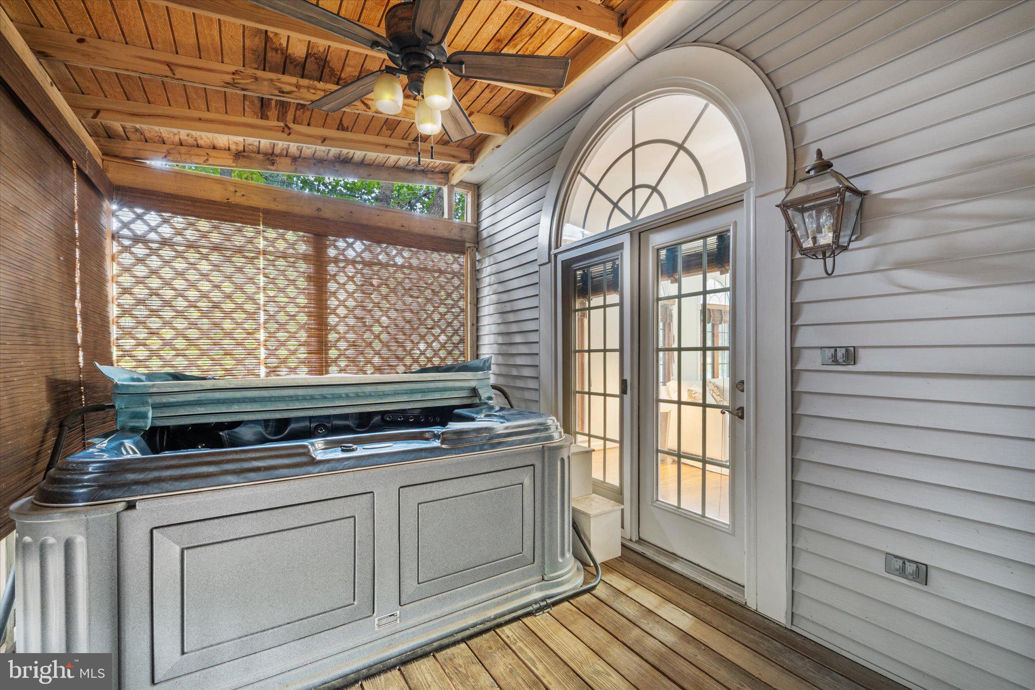 5495 ROCKPOINTE DRIVE