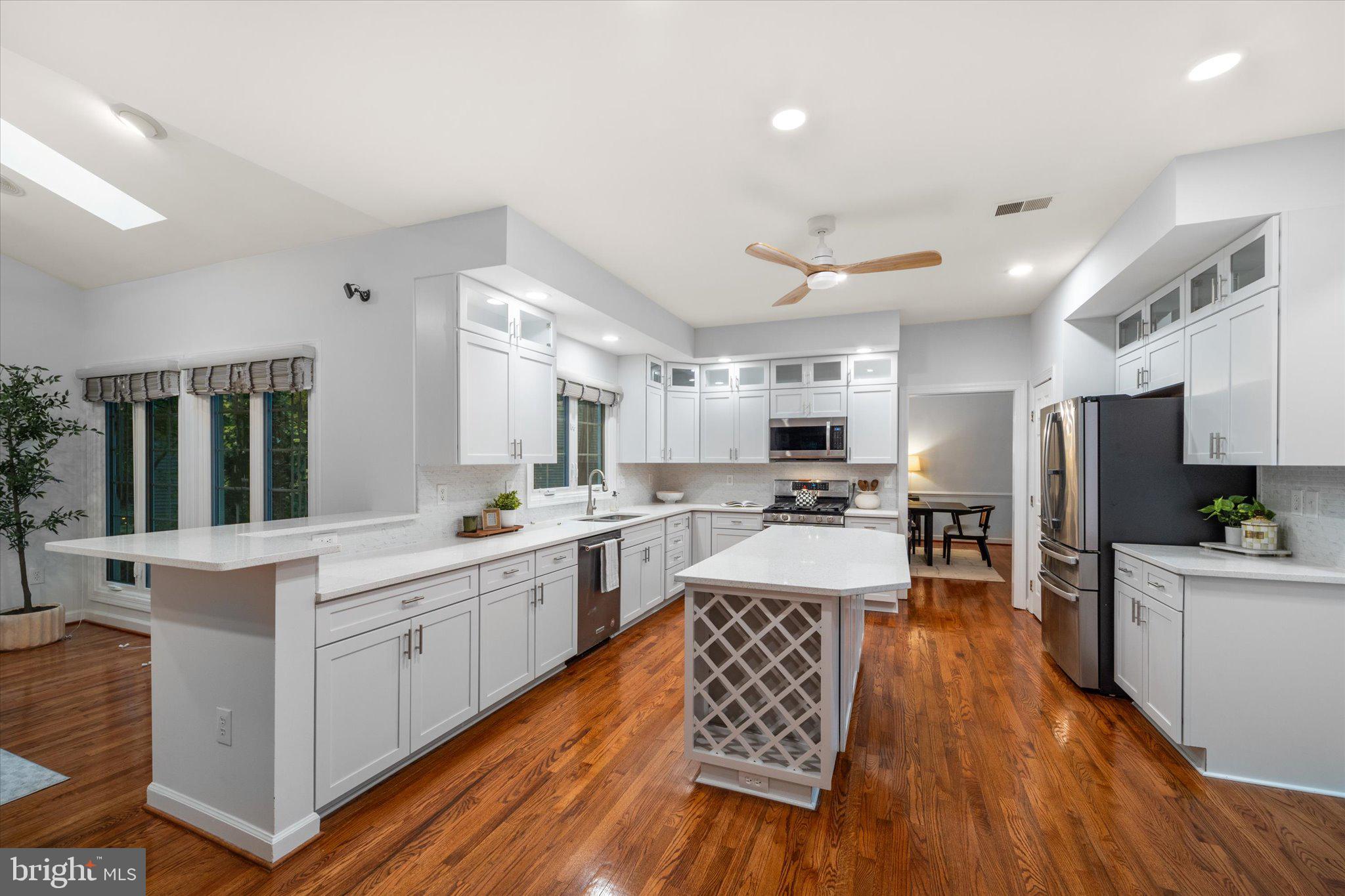 5495 ROCKPOINTE DRIVE