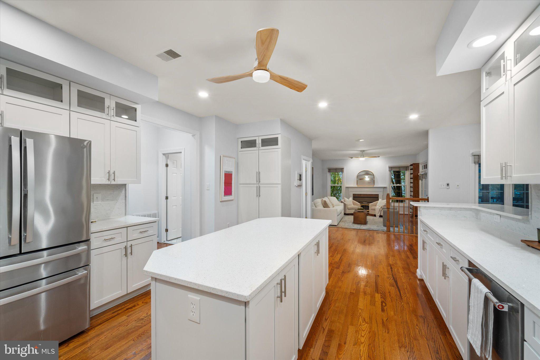 5495 ROCKPOINTE DRIVE