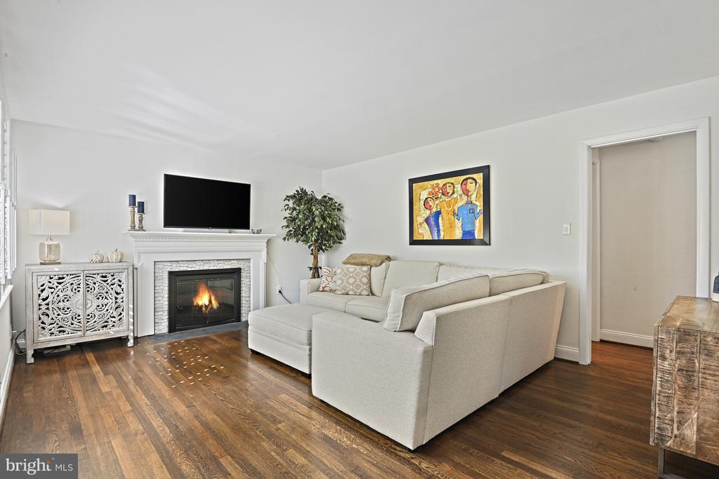 6602 JERRY PLACE