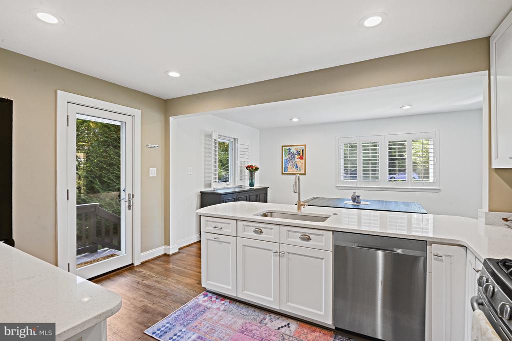 6602 JERRY PLACE