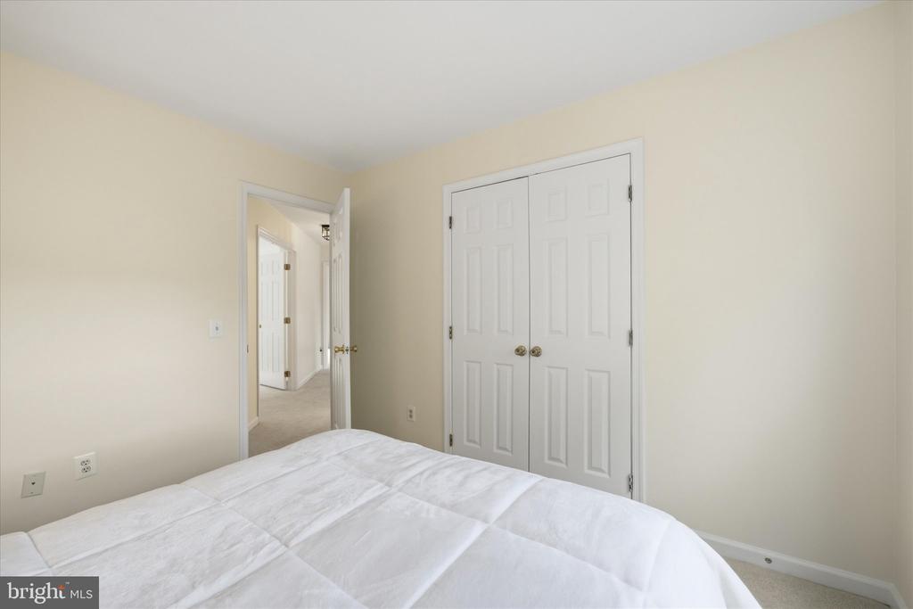 3116 WHITE DAISY PLACE