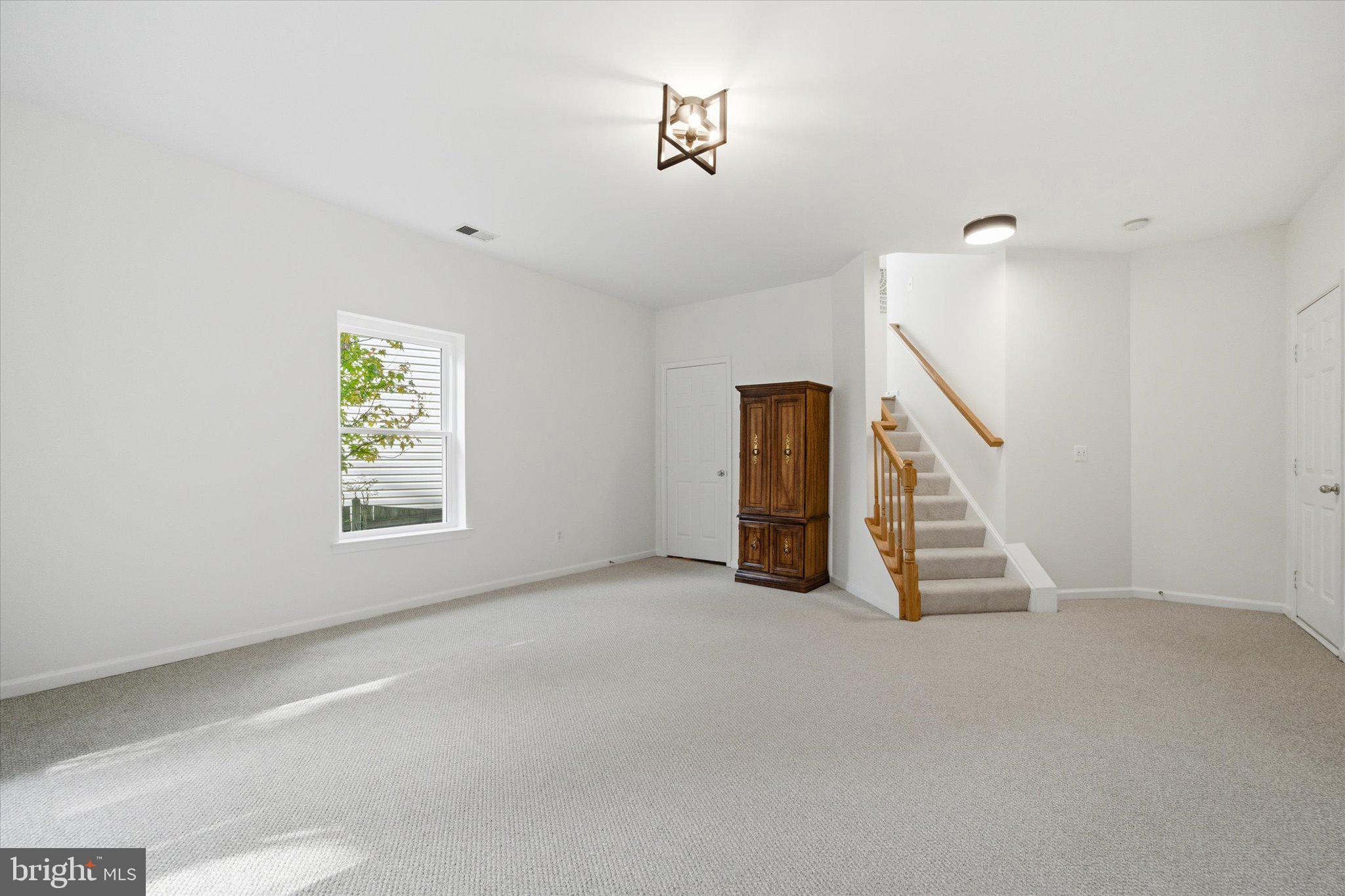 3116 WHITE DAISY PLACE