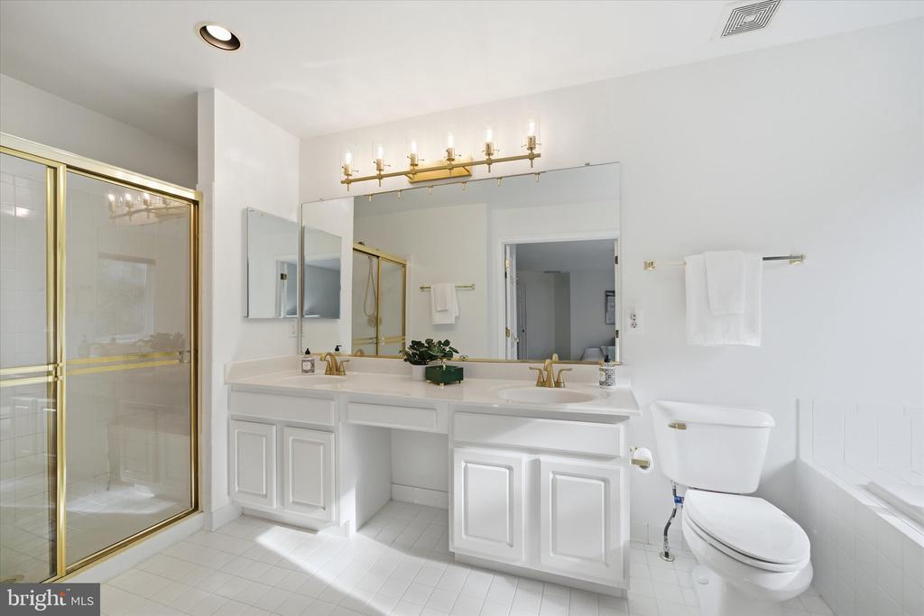 3116 WHITE DAISY PLACE