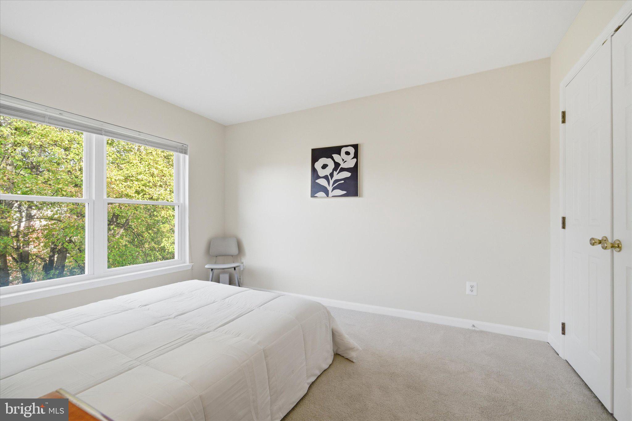 3116 WHITE DAISY PLACE