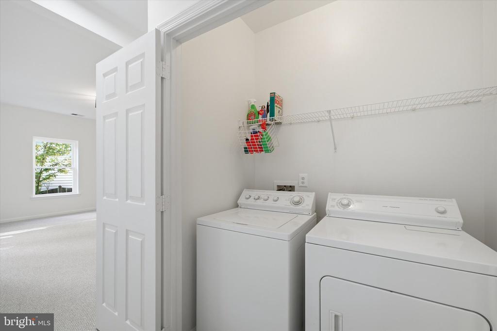 3116 WHITE DAISY PLACE