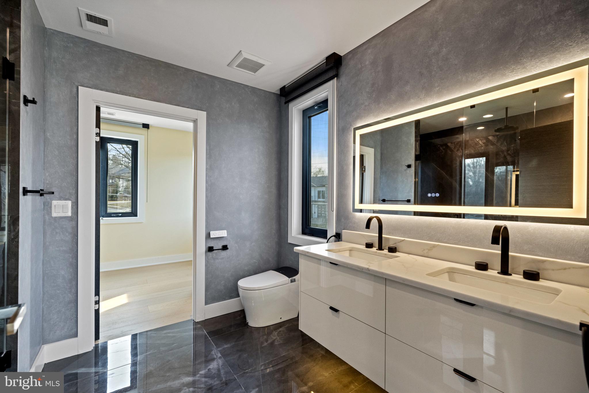 1573 WESTMORELAND STREET