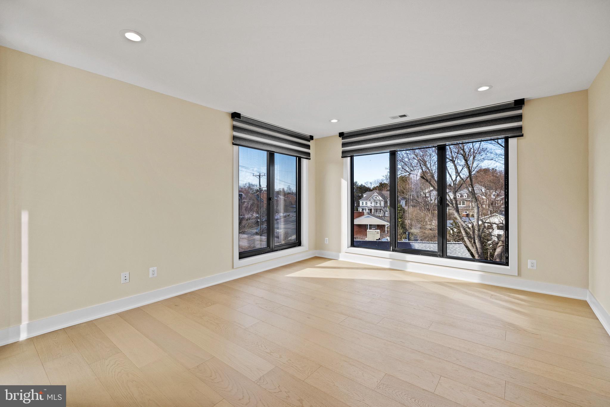 1573 WESTMORELAND STREET