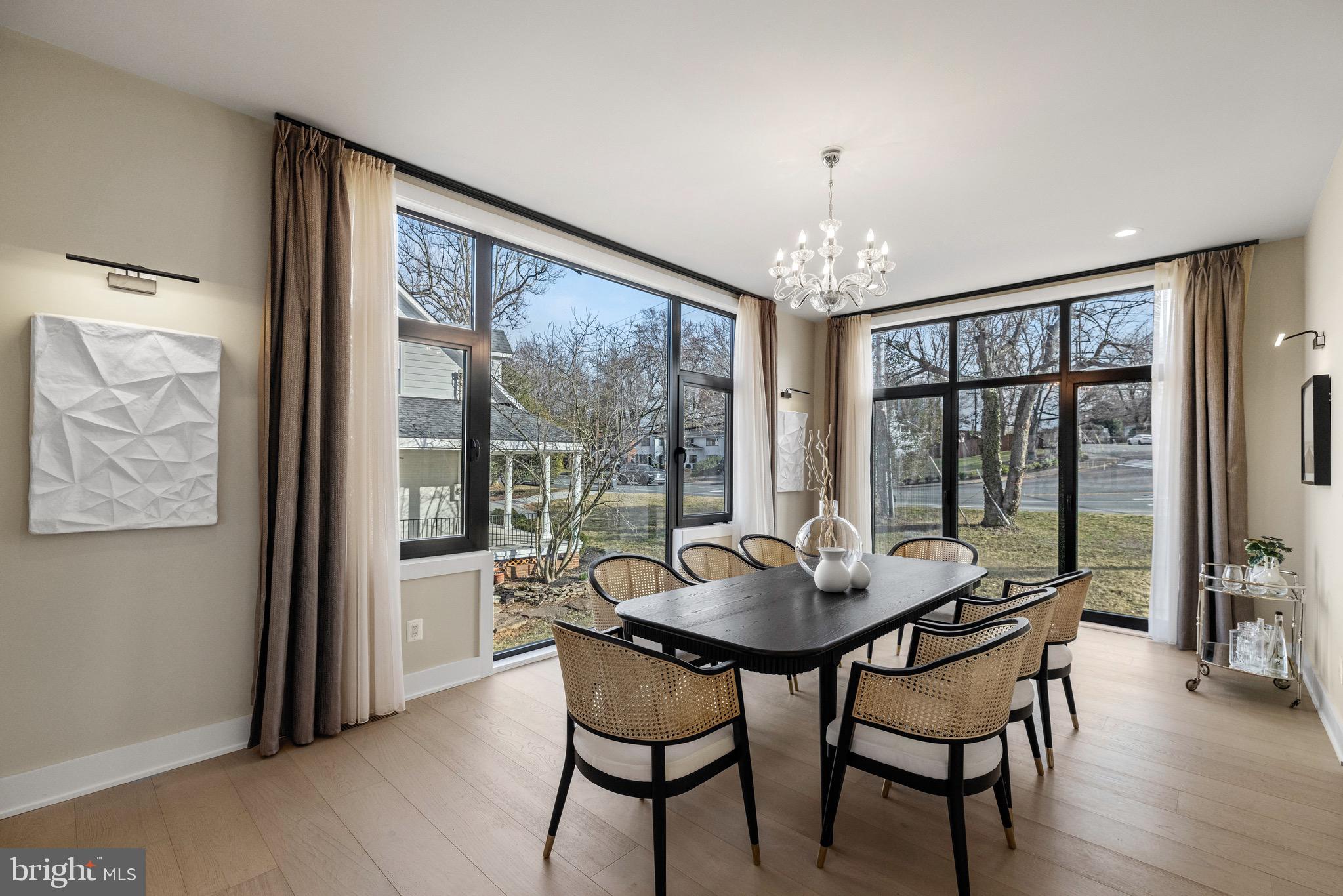 1573 WESTMORELAND STREET