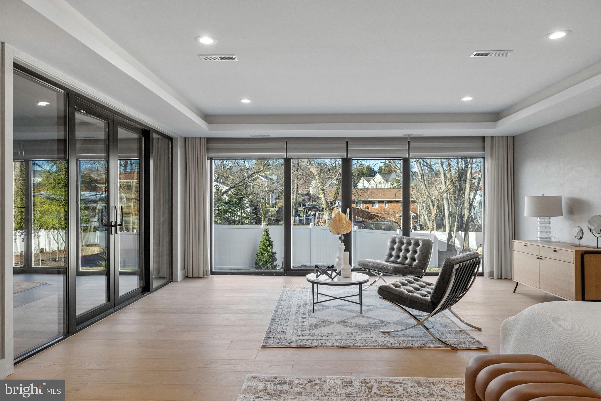 1573 WESTMORELAND STREET