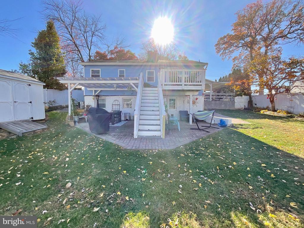 6822 DONAHUE COURT