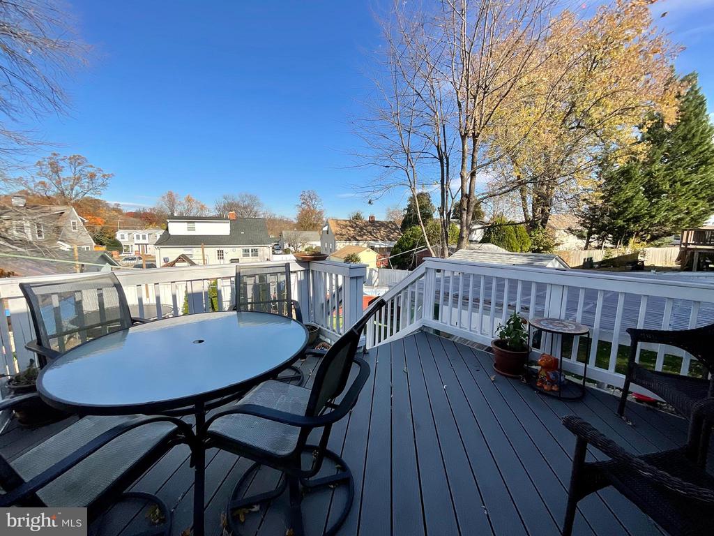 6822 DONAHUE COURT