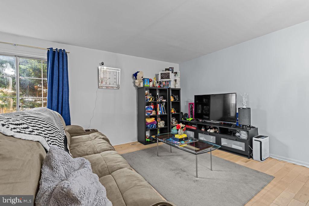 14434 SALISBURY PLAIN COURT