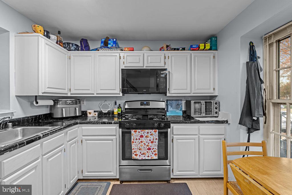 14434 SALISBURY PLAIN COURT