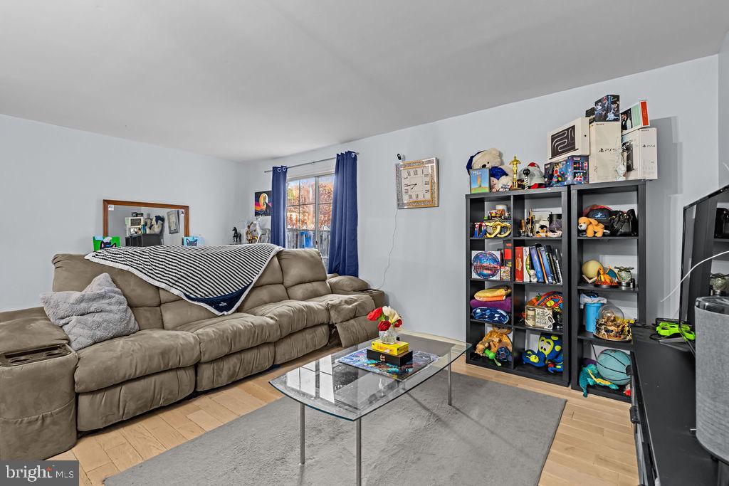 14434 SALISBURY PLAIN COURT