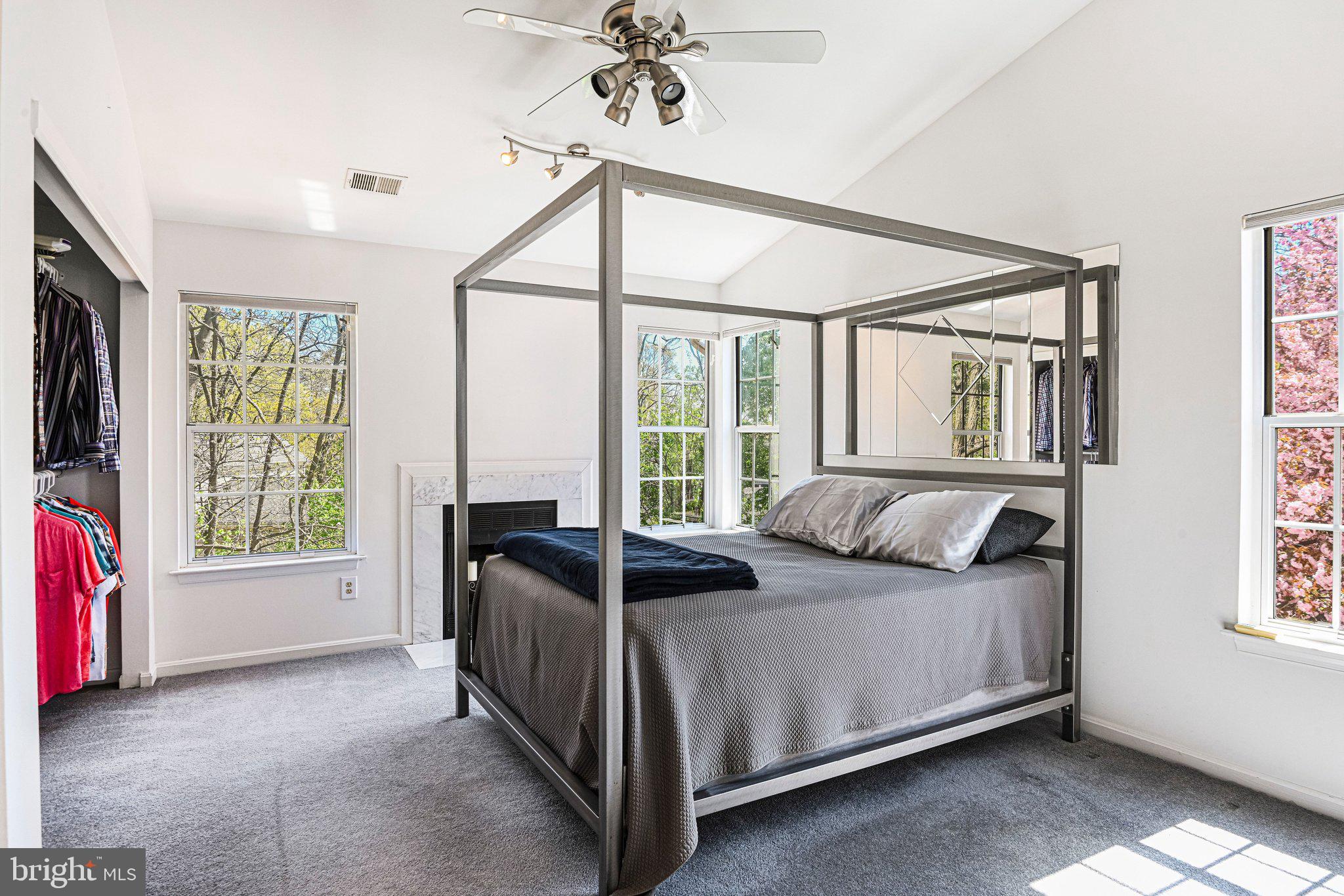 13481 LAKE SHORE DRIVE