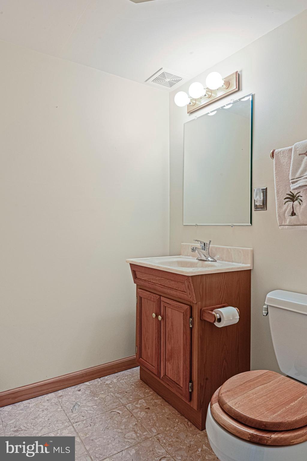 13481 LAKE SHORE DRIVE