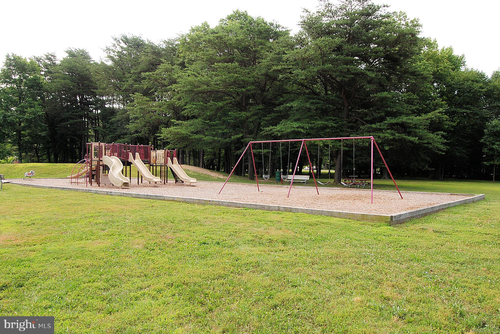 9016 GREYLOCK STREET