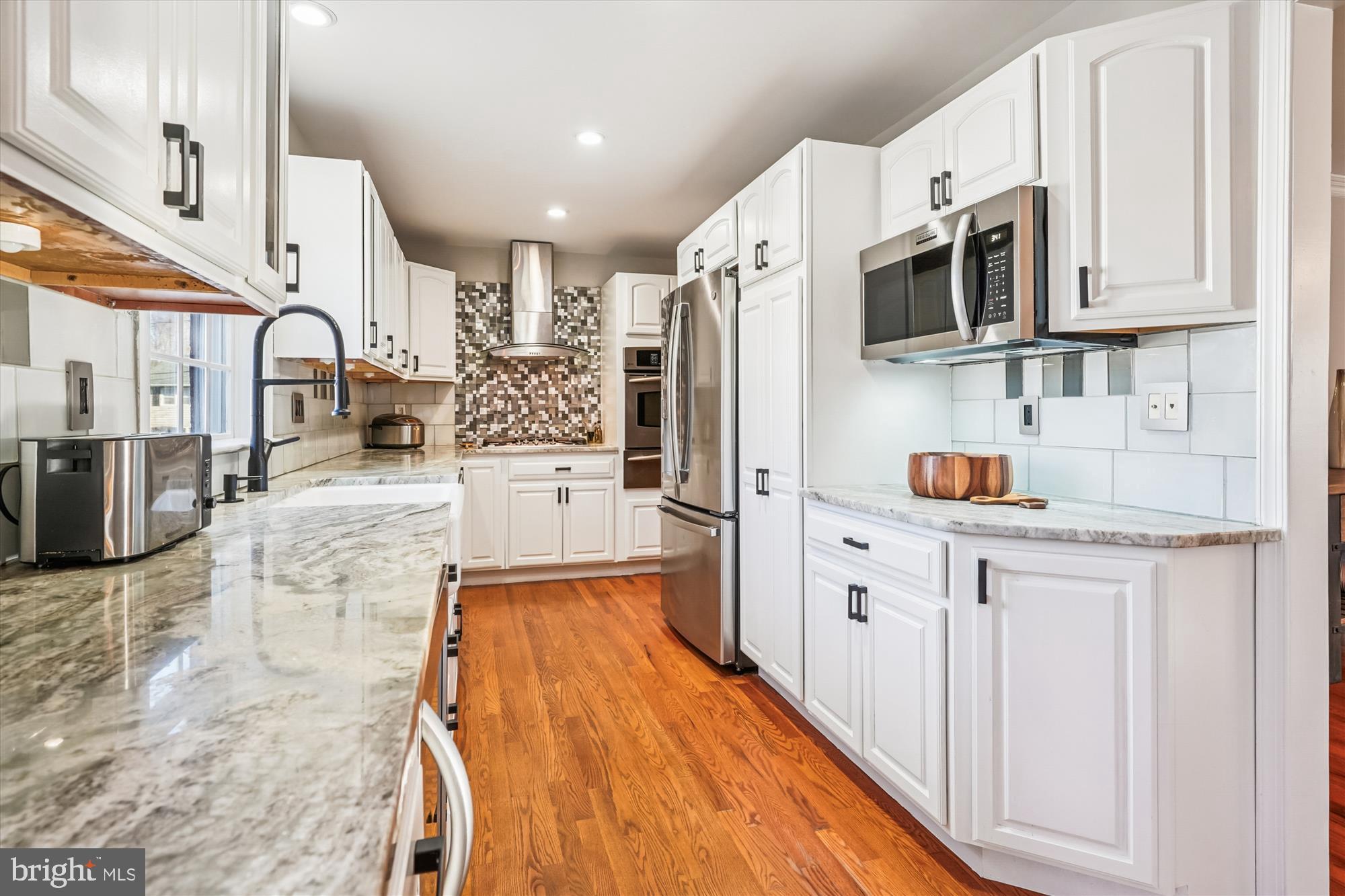 9016 GREYLOCK STREET