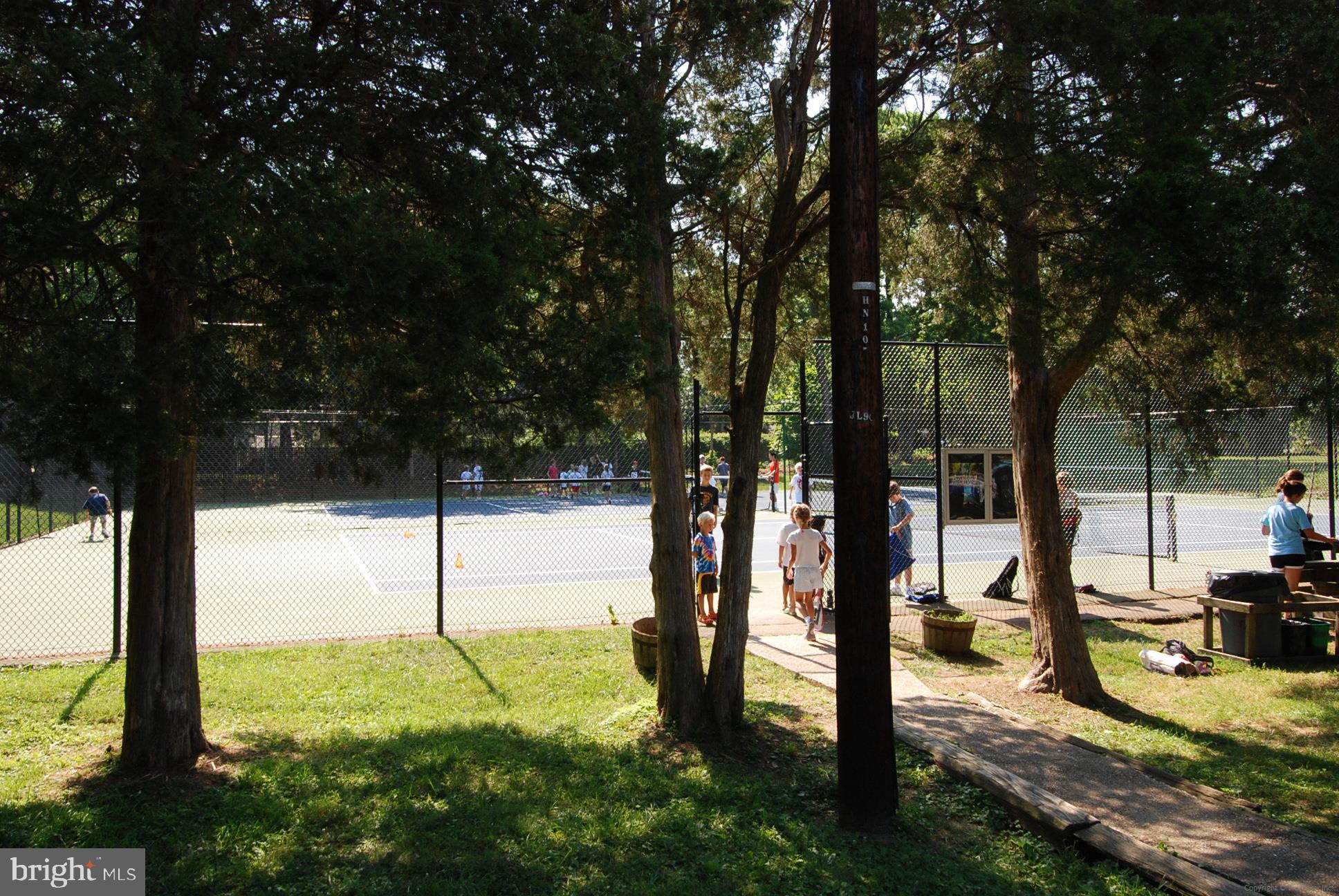 9016 GREYLOCK STREET