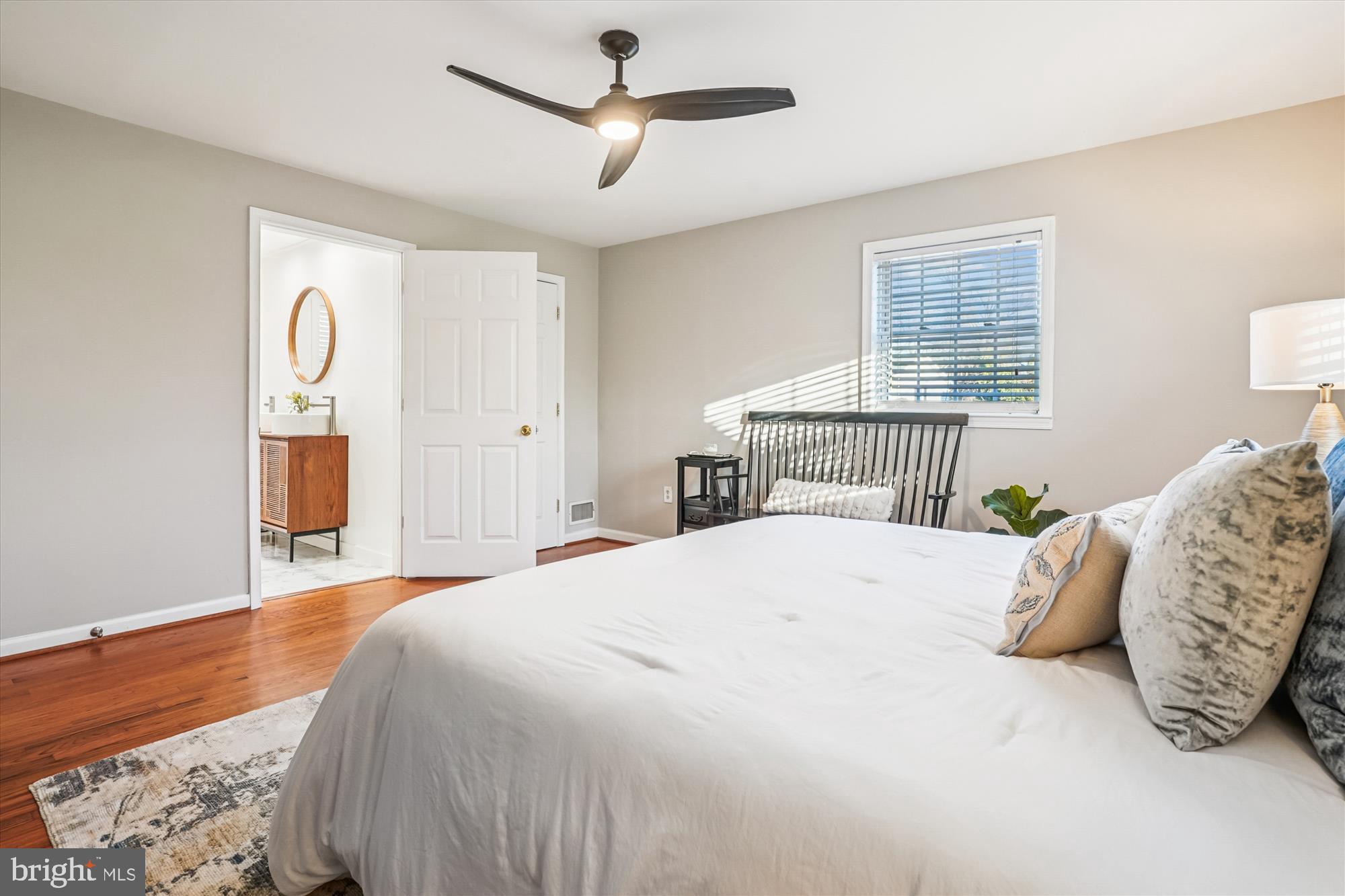 9016 GREYLOCK STREET