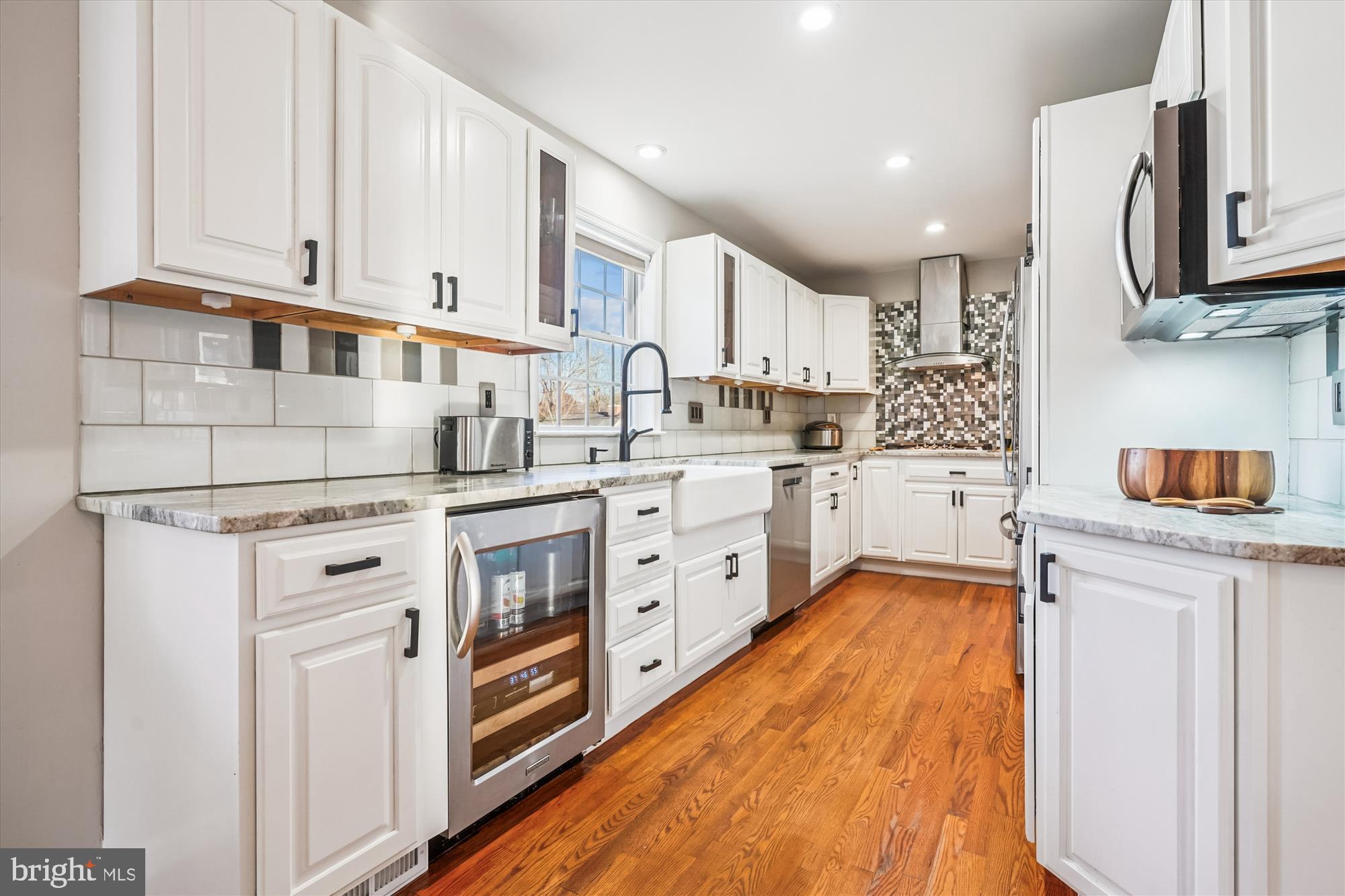 9016 GREYLOCK STREET